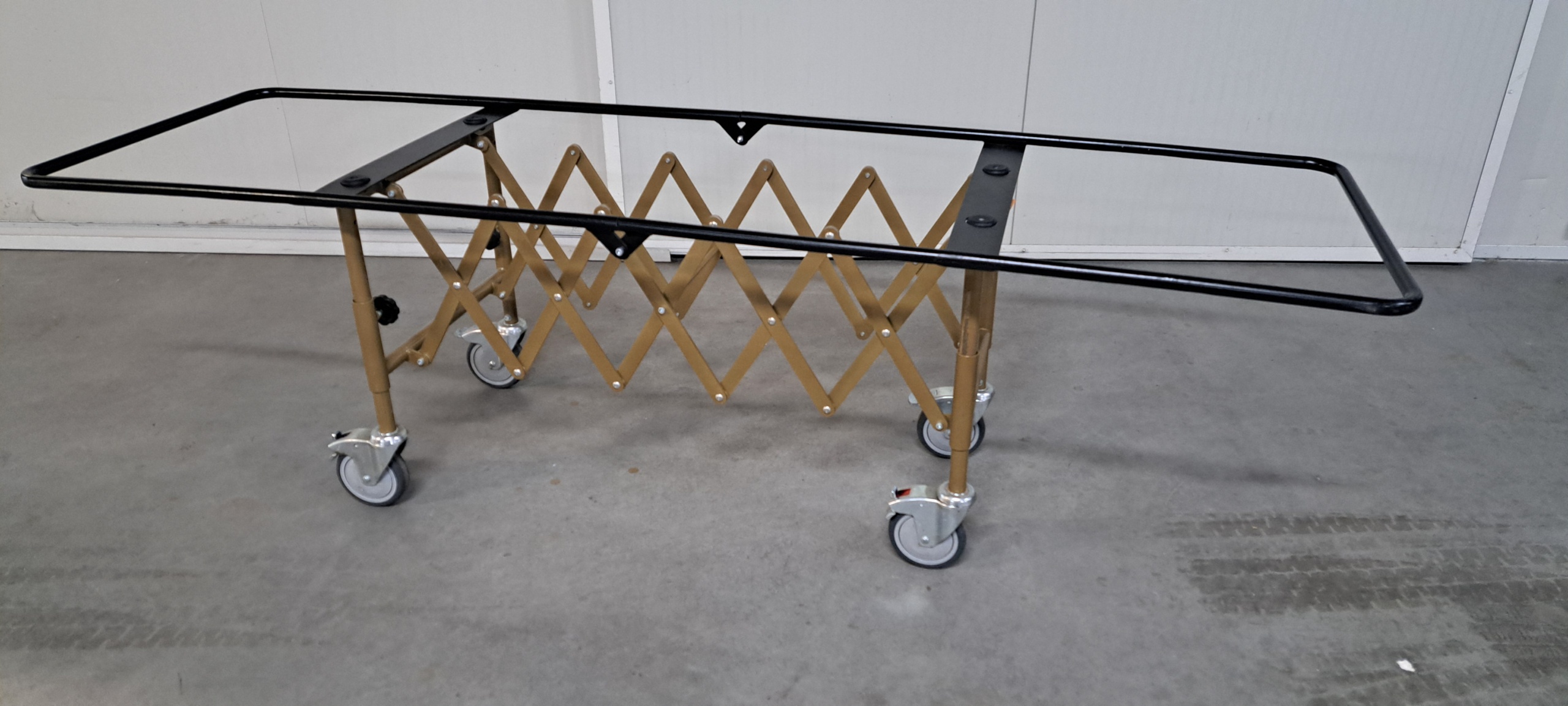 5016.054.00.0 - Schaarwagenset met buisframe en draperie